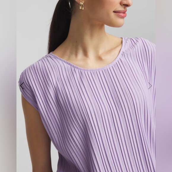 🌺 3/$30| Chico’s Pleated Bubble Hem Top - Picture 4 of 9